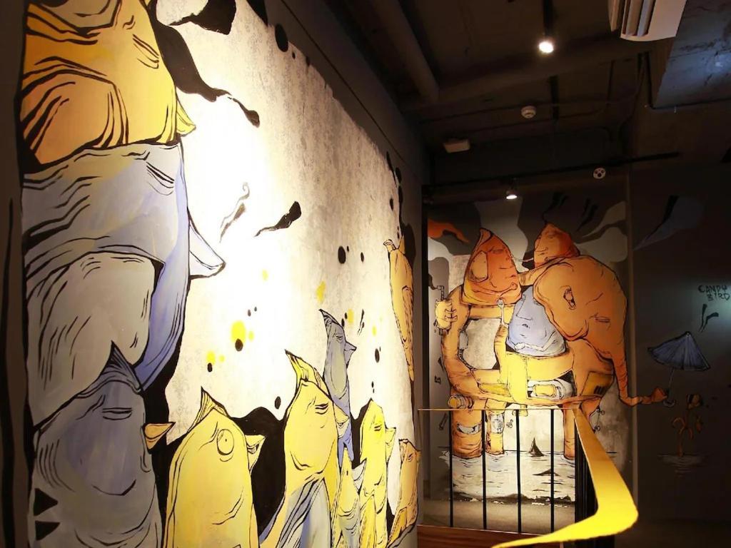 Backpackers Hostel - Ximen Taipei Bagian luar foto