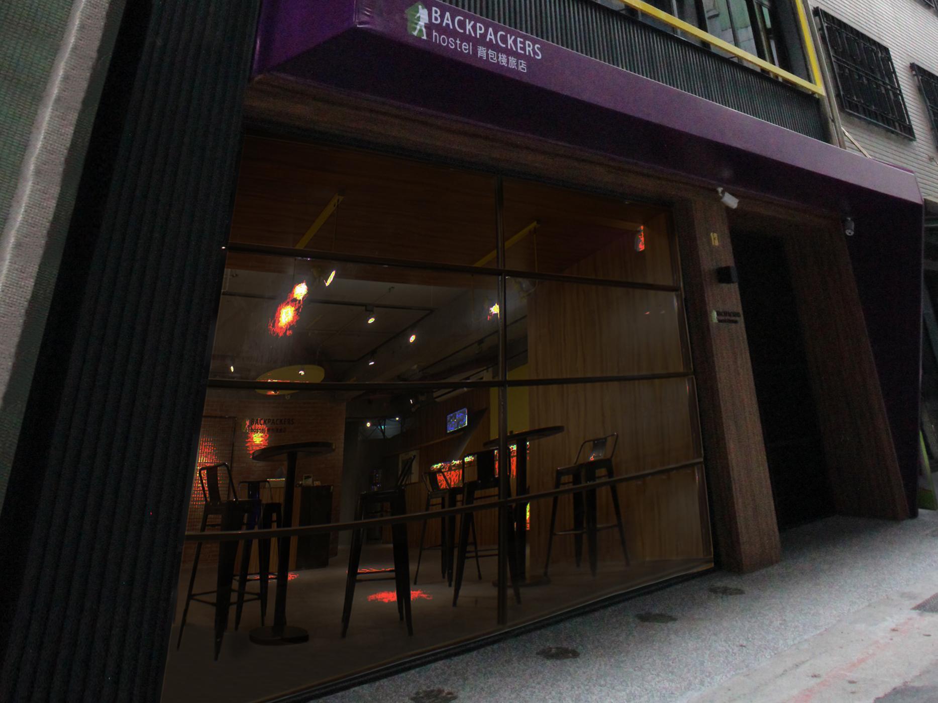 Backpackers Hostel - Ximen Taipei Bagian luar foto